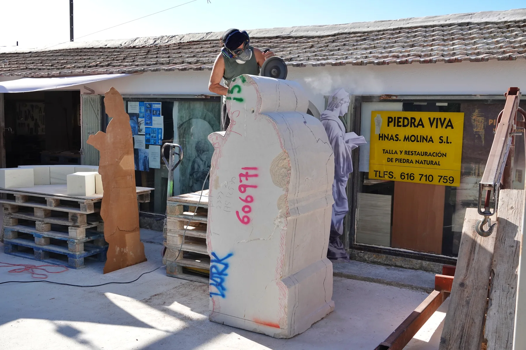 Santa Otilia · Escultura — imagen 8